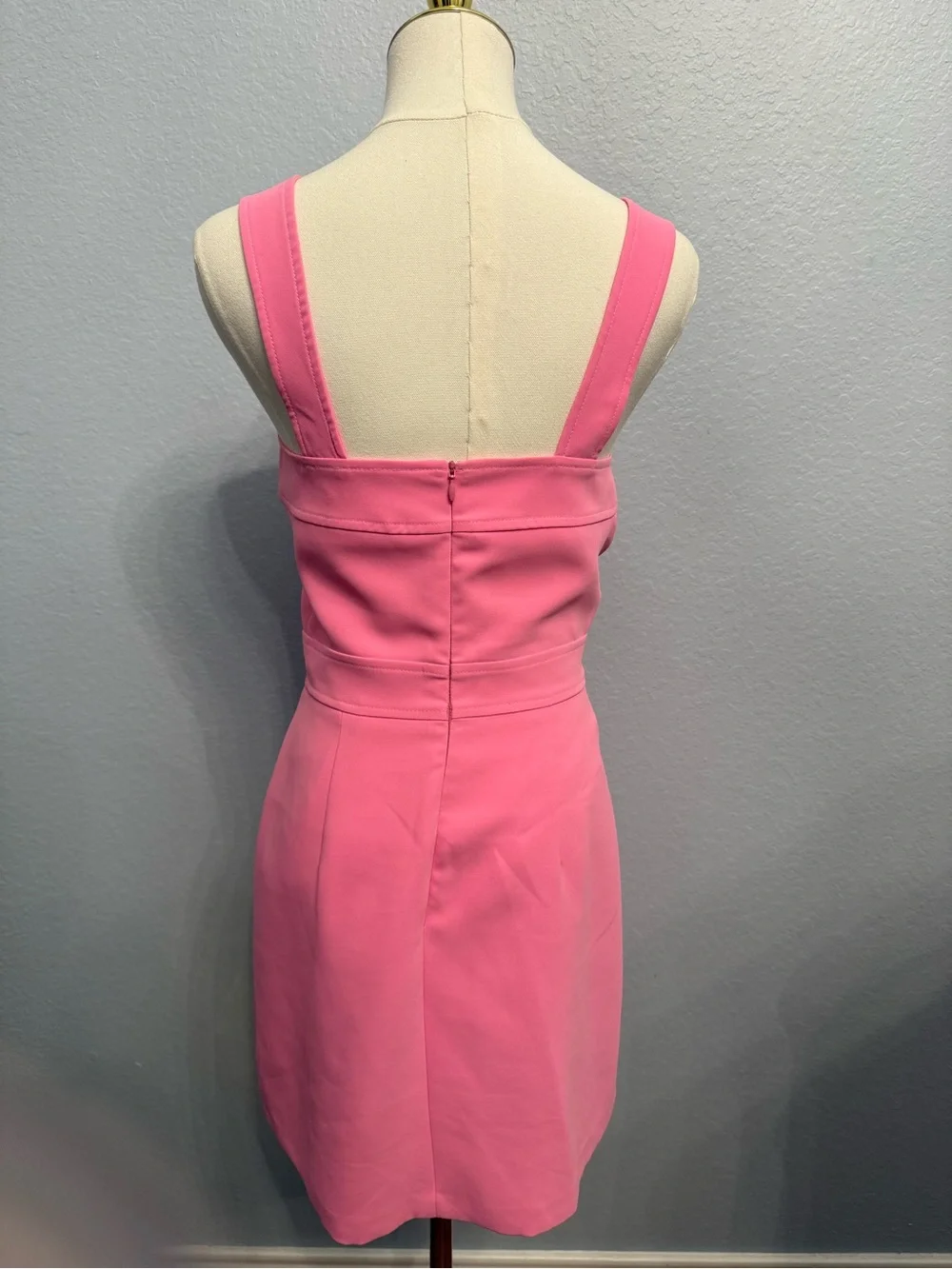 💛AMANDA UPRICHARD NEW YORK DRESS💛 - Picture 2 of 5